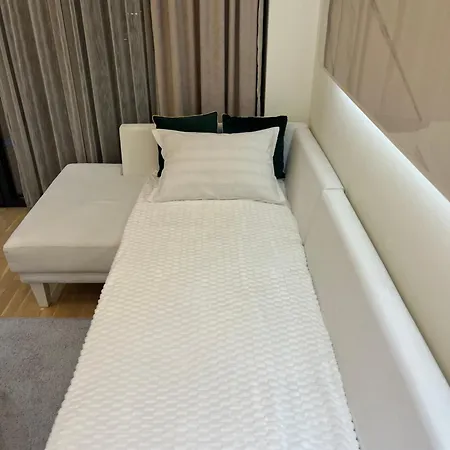 Apartment Waterfront Lux Vista -free Parking *